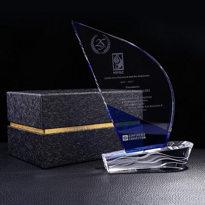 Mariner Flair Award (6.9" x 0.6" x 8.8")