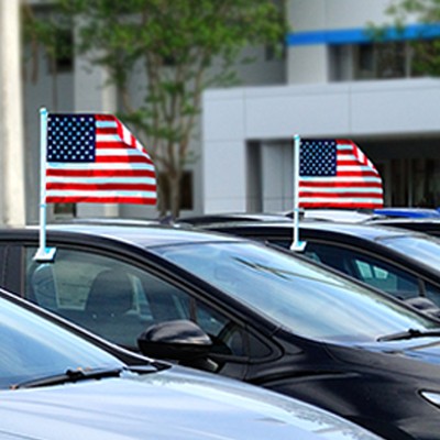 Clip On U.S. Flag (Set of 12)