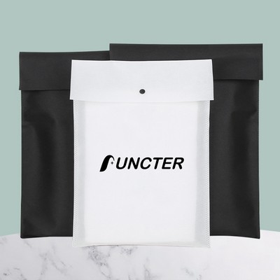 13.4 x 17.3" Non Woven Concealed Buckle Clothing Bag